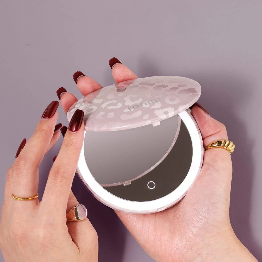 Mini Taylor LED Compact Mirror - Image 31