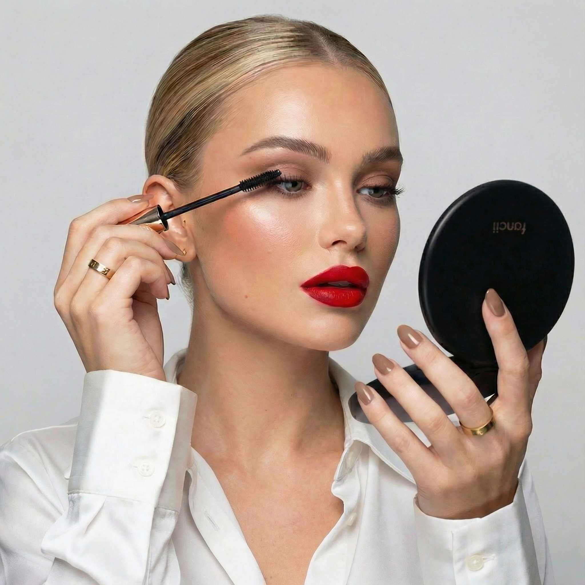 Taylor LED Compact Mirror - Image 52